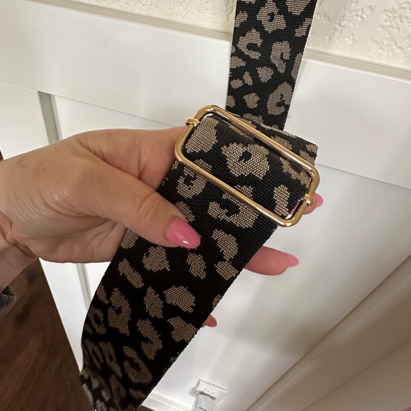 Stella & Dot Leopard purse strap - Picture 4 of 7